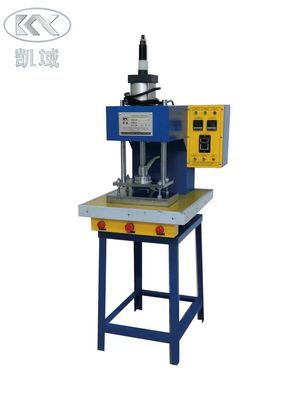 Ein guter Preis. Industrielle TPU-Leder-Logo-Embossing-Maschine für T-Shirt-Kleidung Online