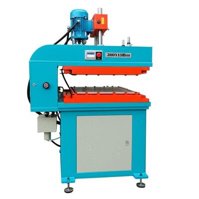 Ein guter Preis. 200x150x168cm Silicone Embossing Machine mit einer Frequenz von 50 Hz und einem Gewicht von 280 kg geeignet für die industrielle Produktion Online